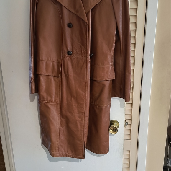 1 "IDEAL" brand Men's Large rust leather overcoat. - Picture 8 of 11